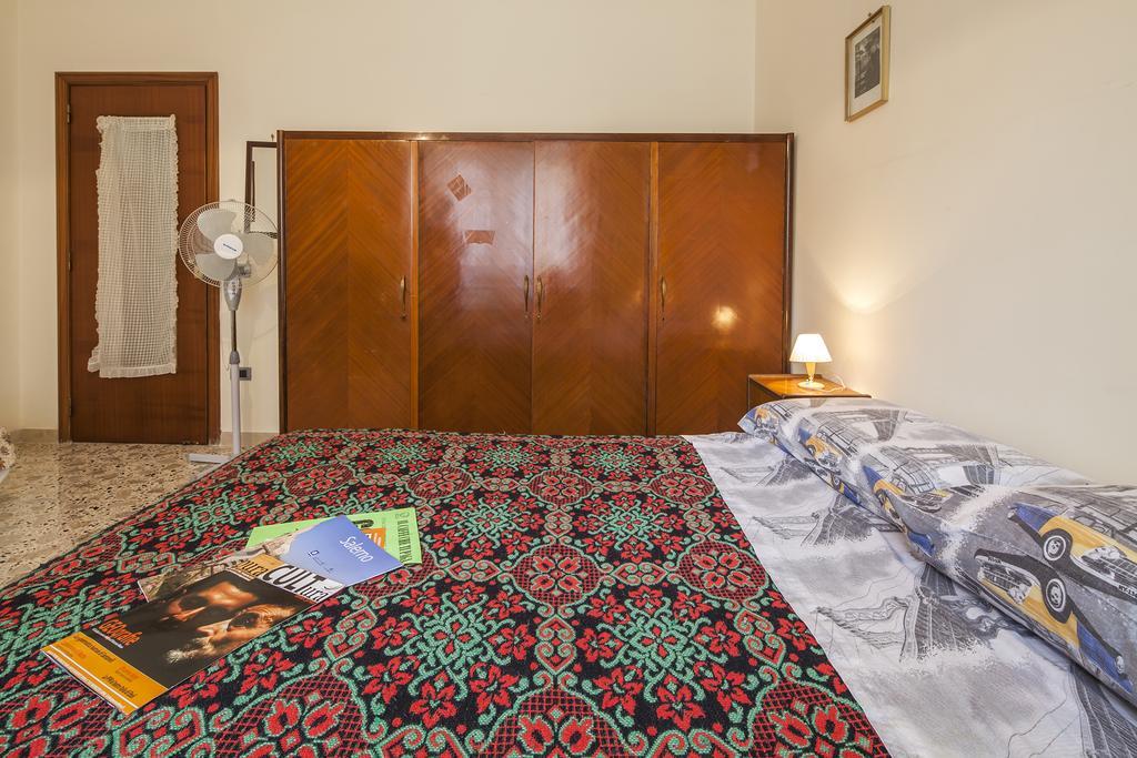 B&B La Contessa Σαλέρνο Δωμάτιο φωτογραφία