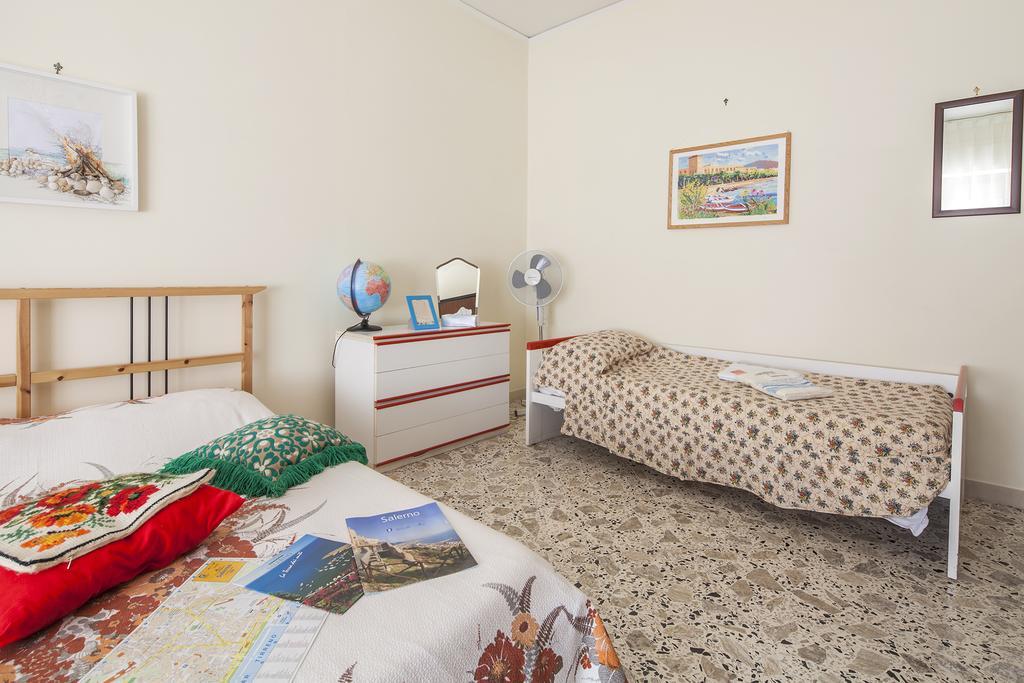B&B La Contessa Σαλέρνο Δωμάτιο φωτογραφία
