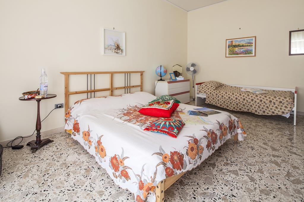 B&B La Contessa Σαλέρνο Δωμάτιο φωτογραφία